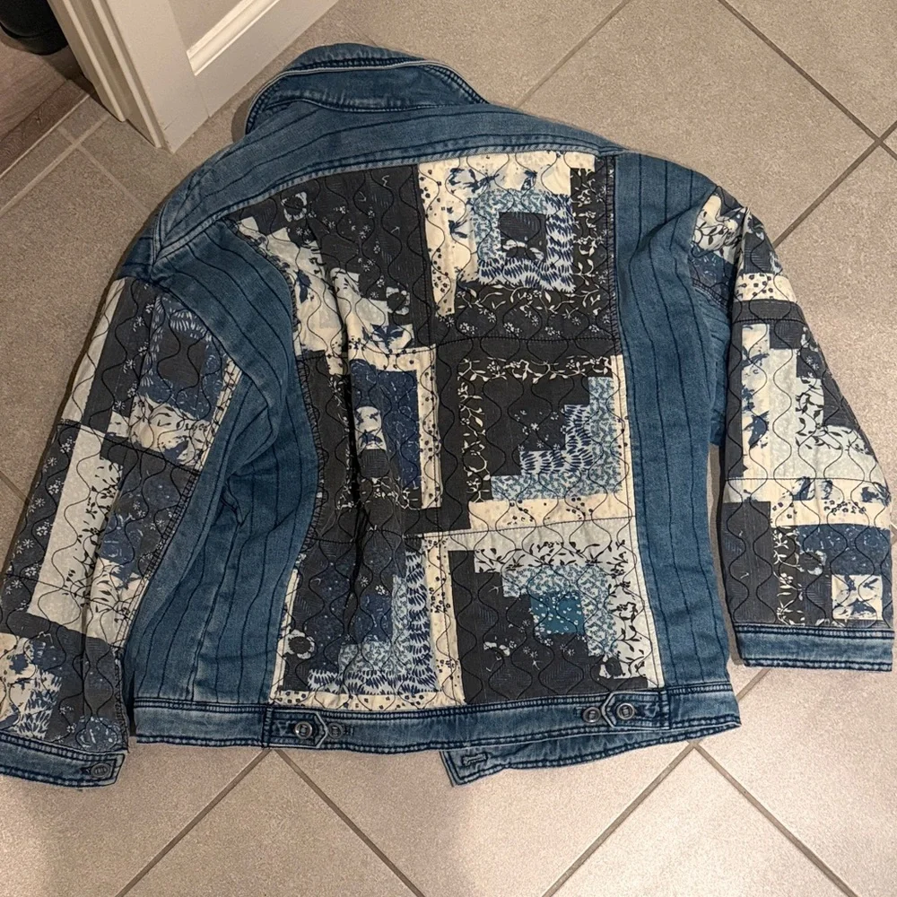 Free People pieced together floral Blue Patchwork Jean denim quilted Jacket s - Picture 5 of 5